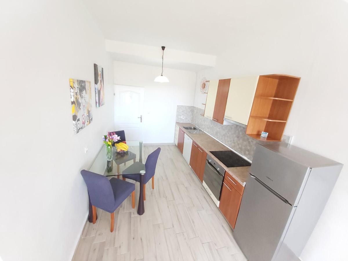 Apartments Adria Ядрия Екстериор снимка