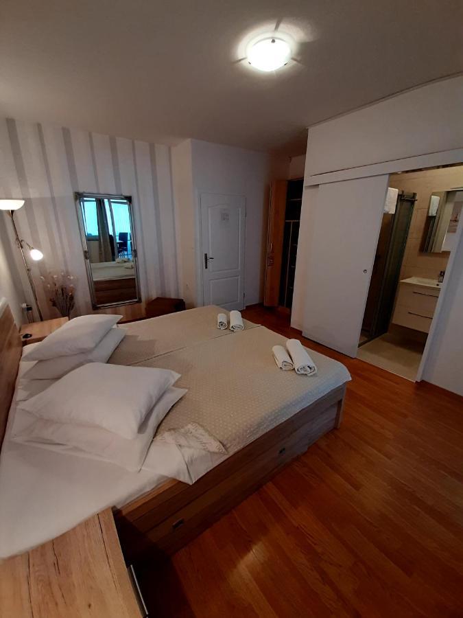 Apartments Adria Ядрия Екстериор снимка