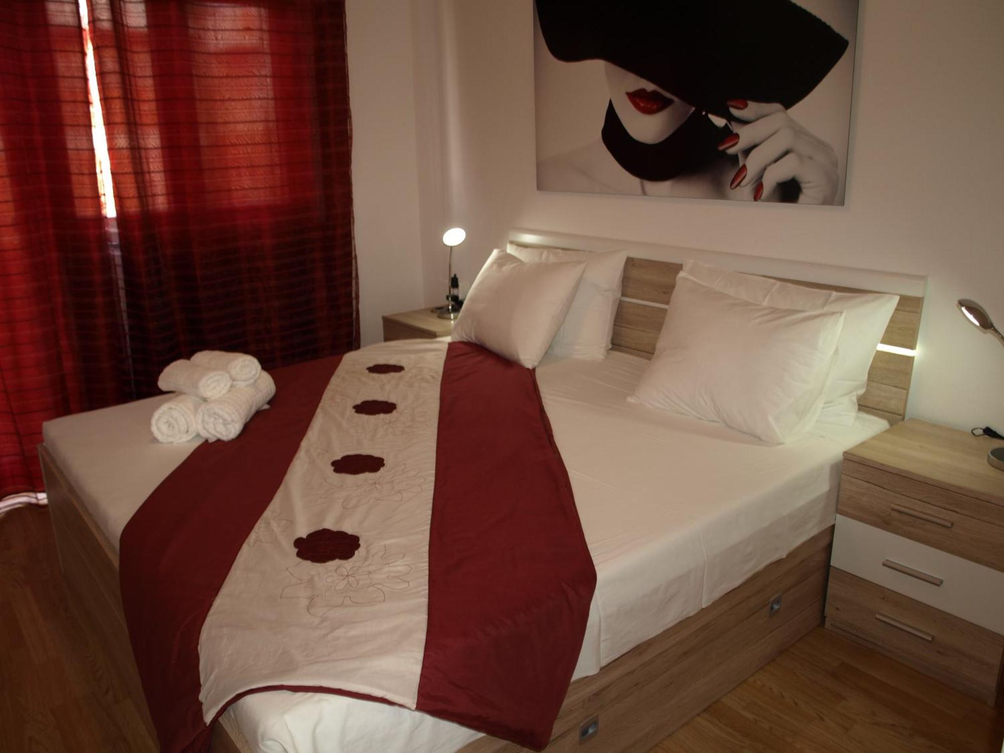 Apartments Adria Ядрия Екстериор снимка