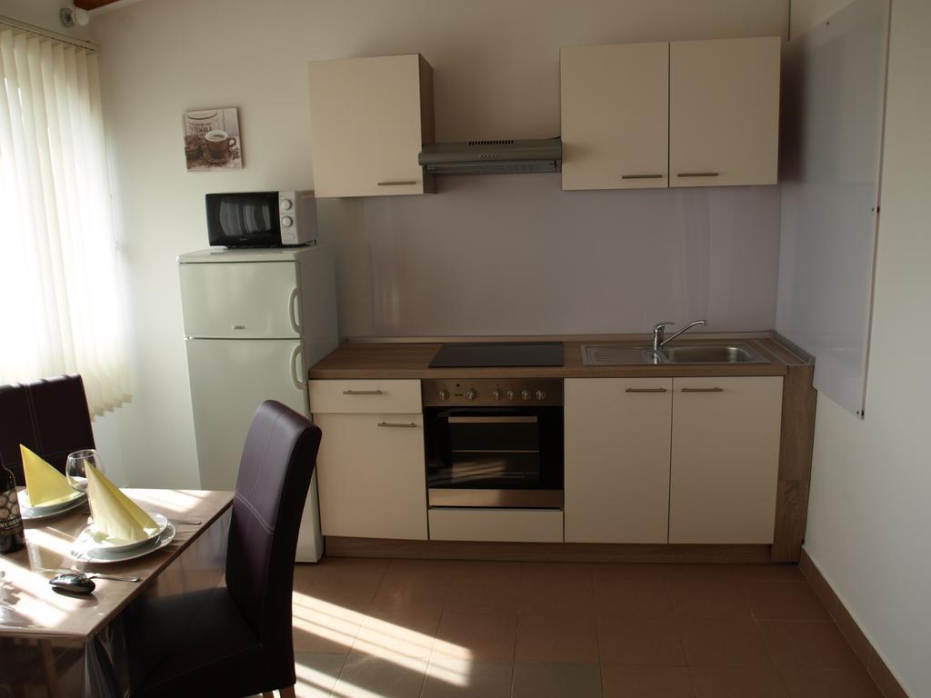 Apartments Adria Ядрия Екстериор снимка