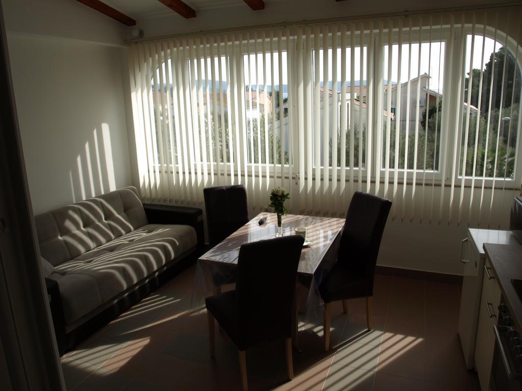 Apartments Adria Ядрия Екстериор снимка