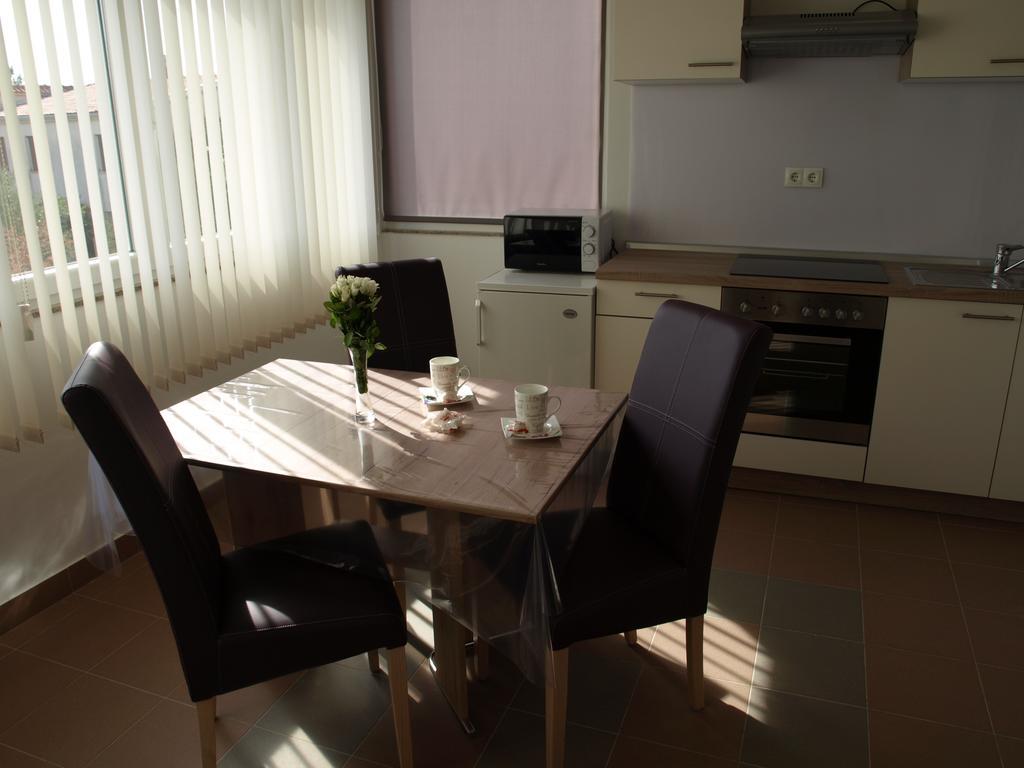 Apartments Adria Ядрия Екстериор снимка