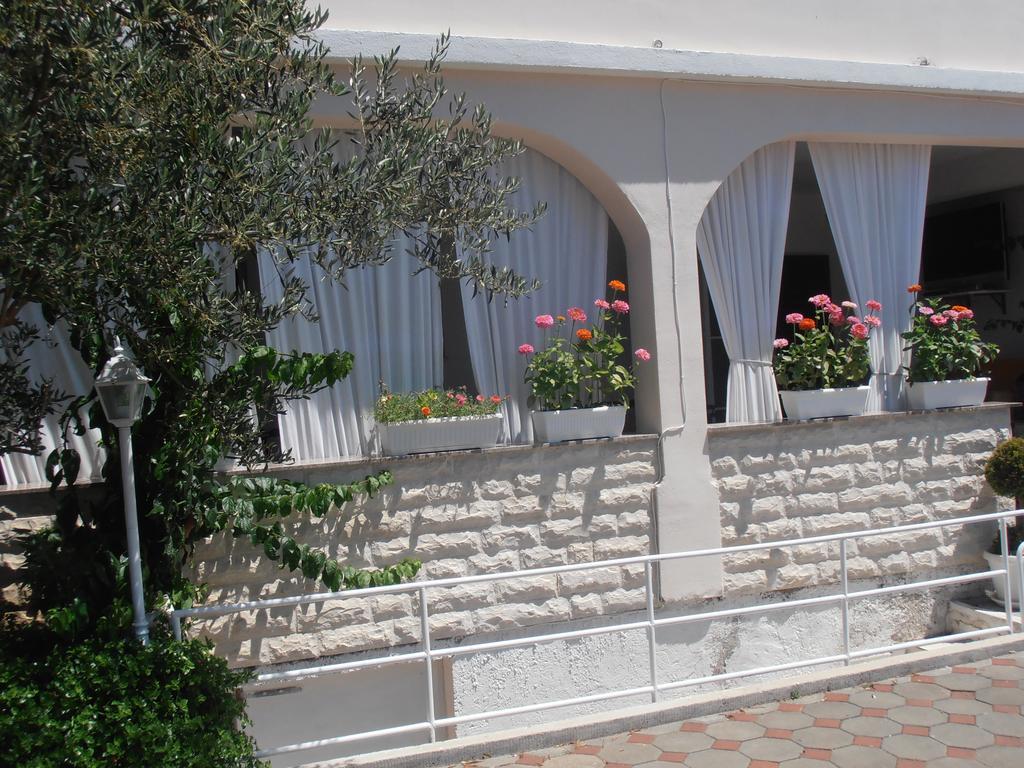 Apartments Adria Ядрия Екстериор снимка