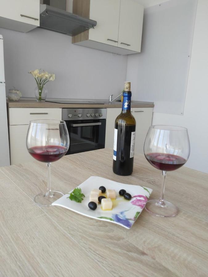 Apartments Adria Ядрия Екстериор снимка